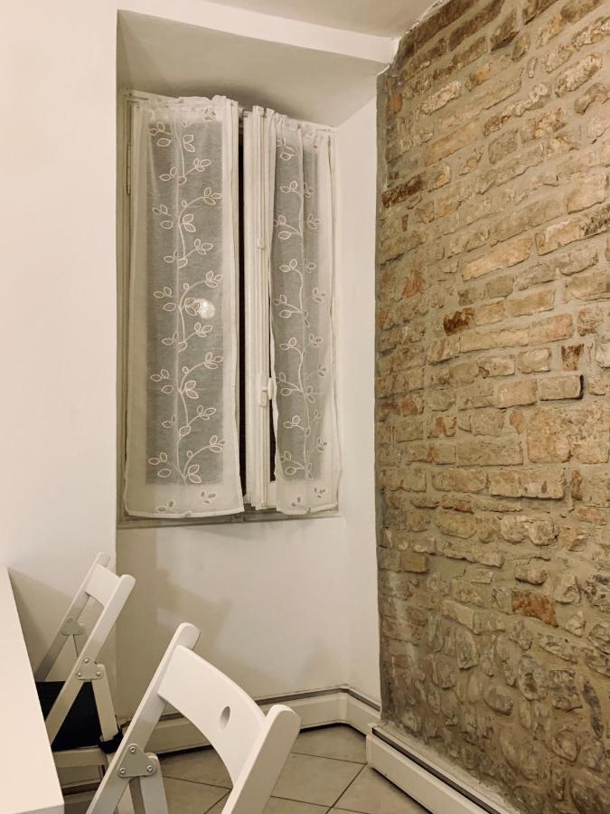 Storico Ombelico Di Apartamento Parma