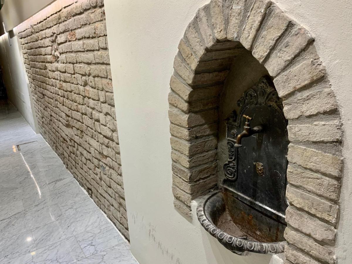 Storico Ombelico Di Apartment Parma
